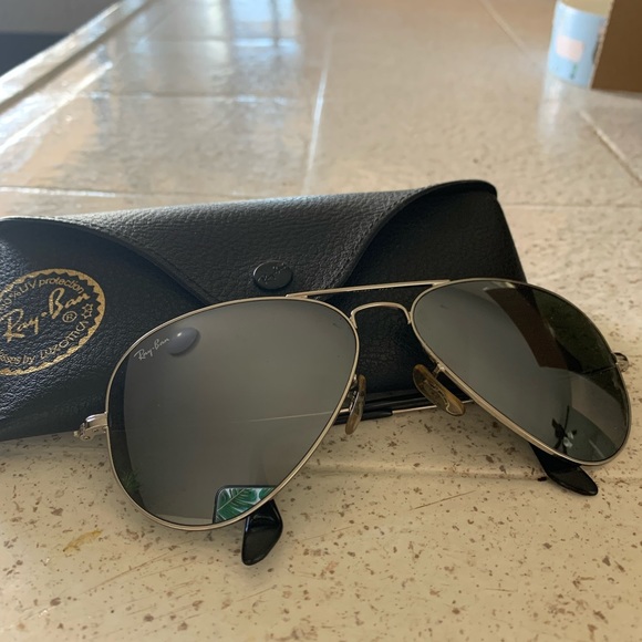 Ray-Ban Aviator Sunglasses- Mirror Silver